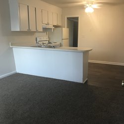 kitchen at Ashley Oaks Apartments located in Perry, GA